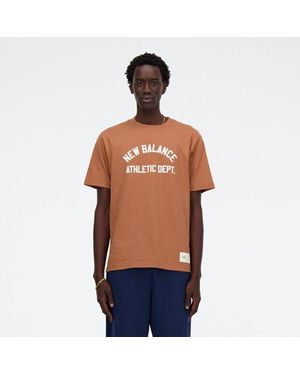 New Balance Sportswear's greatest hits t-shirt in marrone - Multicolore