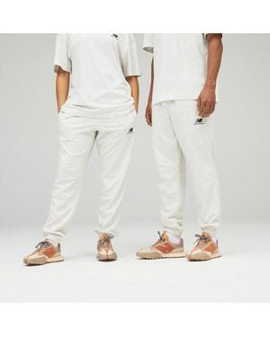 New Balance Uni-ssentials french terry sweatpant in bianca - Multicolore