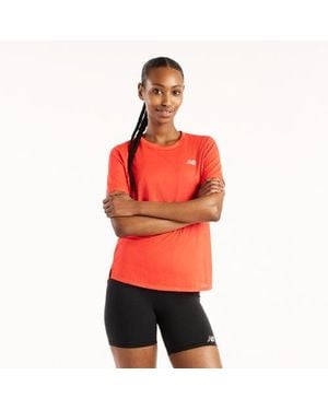 New Balance Athletics T-Shirt Heather (Neo Flame Heather) Clothing - Red