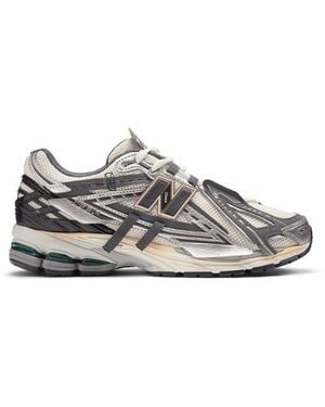 New Balance Trainers - Grey
