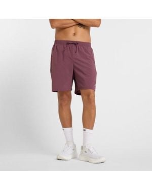 New Balance Hombre Sport Essential Short 7" Polywoven, Talla - Morado