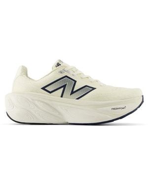 New Balance Uomo Fresh Foam X More V5, Sintetica, Taglia - Bianco