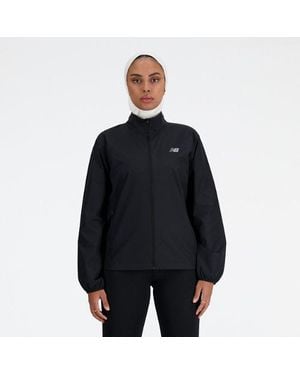 New Balance Sport Essentials Jacket In Black Polywoven - Blue