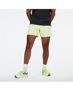 New Balance Pantaloncini Verdi Da 5" - Giallo