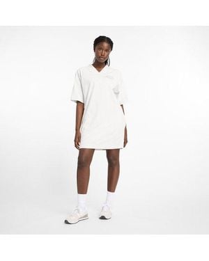 New Balance Graphic Jersey T-Shirt Dress - White