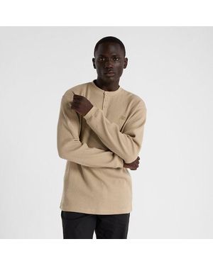 New Balance Herren Waffle Knit Long Sleeve Henley - Natur