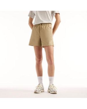 New Balance Mujer Nbx Shifted Sinched Woven Shorts En, Polywoven, Talla - Neutro