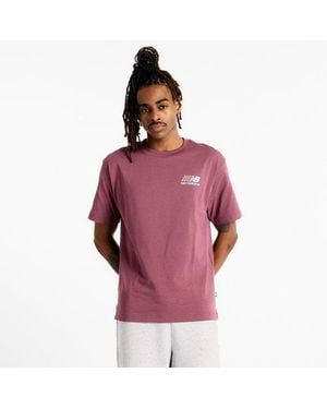 New Balance Herren Athletics Multi Color Logo T-Shirt - Rot