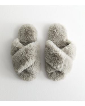 New Look ' Crossover Faux Fur Mule Slippers - Grey