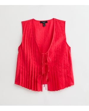 New Look Petite Pleated Tie Front Sleeveless Top - Red