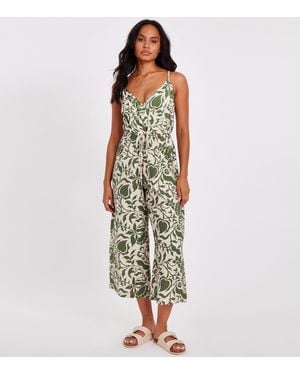 Quiz Khaki Floral Print Wrap Style Cropped Jumpsuit New Look - Green