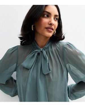 New Look Crinkled Pussybow Blouse - Green