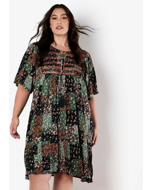 Apricot Curve Patchwork Print Crinkle Mini Dress New Look - Black