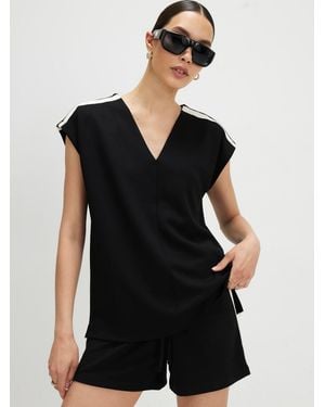 River Island Short Sleeve Stripe V-Neck T-Shirt - Black