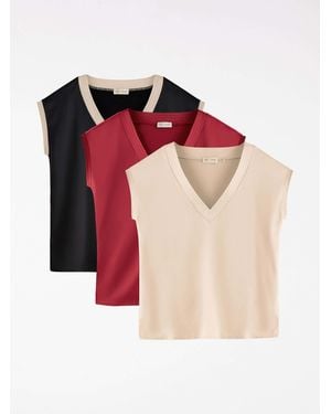 Love & Roses Ivory And Burgundy V-Neck Satin Front Jersey Back T-Shirt - Red