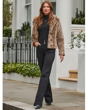 Sosandar Leopard Print Faux Fur Cropped Coat - Green