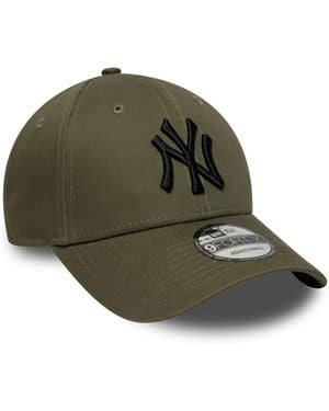KTZ Khaki New York Yankees Essential 9Forty Cap - Green
