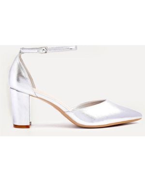 Linzi Leona Closed Back Court Block Heels - White