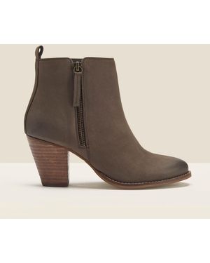 Sosandar Block Heel Ankle Boots - Brown