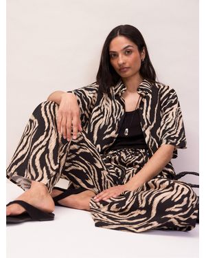Ro & Zo Zebra Relaxed Button Up Shirt - Schwarz