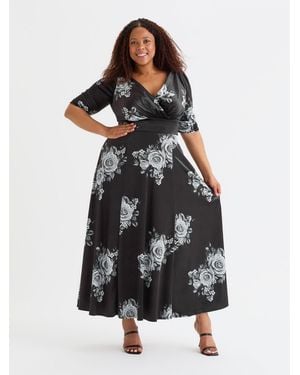 Scarlett & Jo Verity Velvet Maxi Dress - White