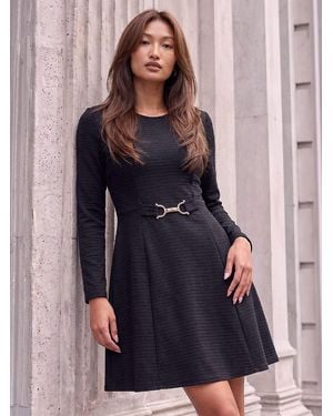 Roman Textured Trim Detail Dress - Schwarz