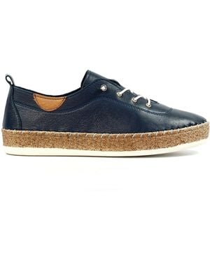 Lunar Evie Plimsoll Shoes - Blau