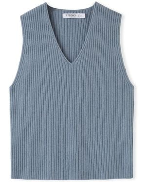 Celtic & Co. Studio Ribbed V-Neck Tank Top - Blue