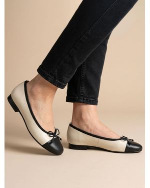 Jones Bootmaker Olivie Leather Pumps - Black