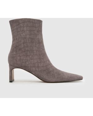 schuh Bethal Set Back Heels - Brown