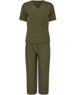 M Com Textured Top And Pants Set - Green