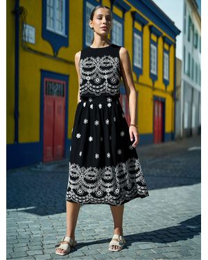 Yumi' Embroidered Midi Skirt - Black