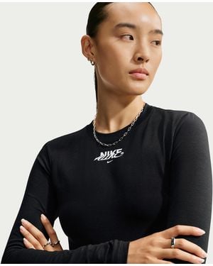 Nike Sportswear Slim Cropped Long-Sleeve T-Shirt - Black