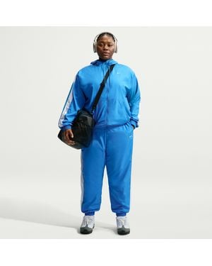 Nike Sportswear Classic Wovens Uv Protection Mid-Rise Loose Jogger Pants (Plus Size) - Blue