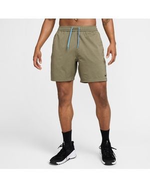 Nike Form Dri-Fit 7" Unlined Versatile Shorts - Green