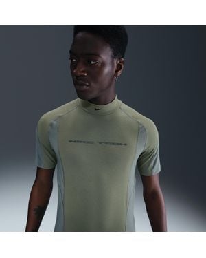 Nike Tech Dri-Fit Short-Sleeve Base Layer - Green