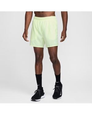 Nike Challenger Dri-Fit 13Cm (Approx. Brief-Lined Running Shorts - Green