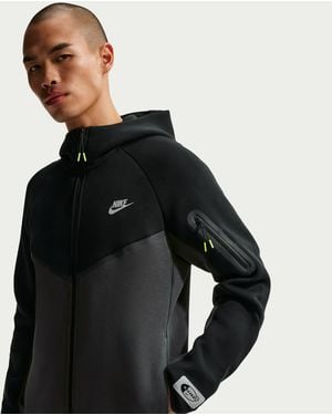 Nike Tech Fleece Full-Zip Windrunner Jacket - Black