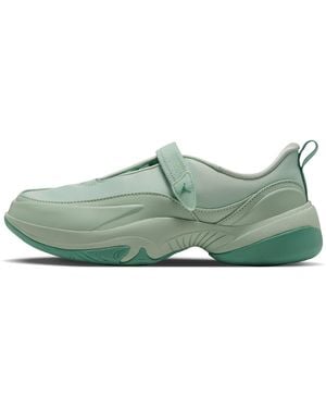 Nike Pointe Shoes - Green
