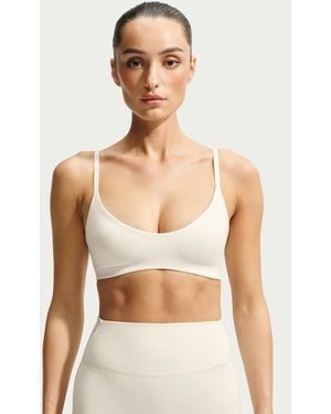 Nike Skims Matte Micro-Scoop Bra - Green