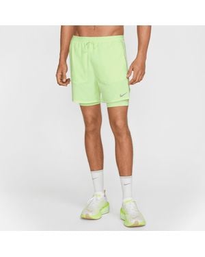 Nike Stride 'Dri-Fit 13Cm (Approx.) Hybrid Running Shorts - Green