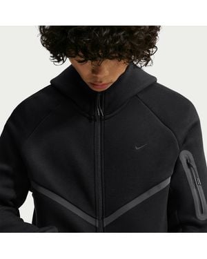 Nike Tech Fleece Full-Zip Windrunner Jacket With Reflective Accents - Black