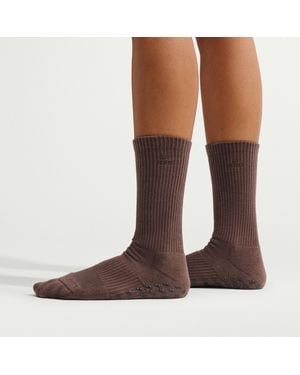 Nike Skims Dri-Fit Pilates Grip Crew Socks (1 Pair) - Brown