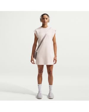 Nike 24.7 Impossiblysoft Dri-Fit Dress - Pink