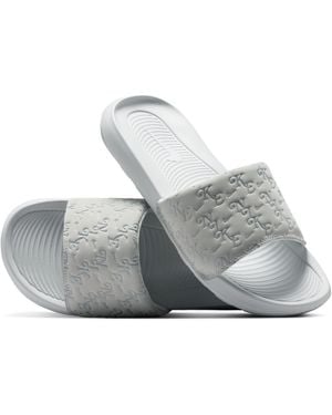 Nike Victori One Slides - Gray