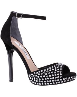 Nina Francia-black