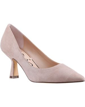 Nina Nureen-alamo Tan - Pink