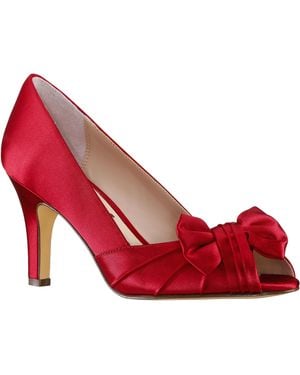 Nina Florene-red