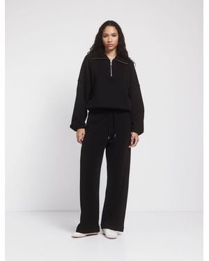 NINETY PERCENT Signature Straight Leg Sweatpant In Black