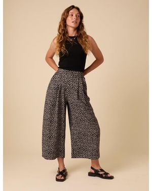 Nobody's Child Floral Cropped Zeena Trousers - Natural